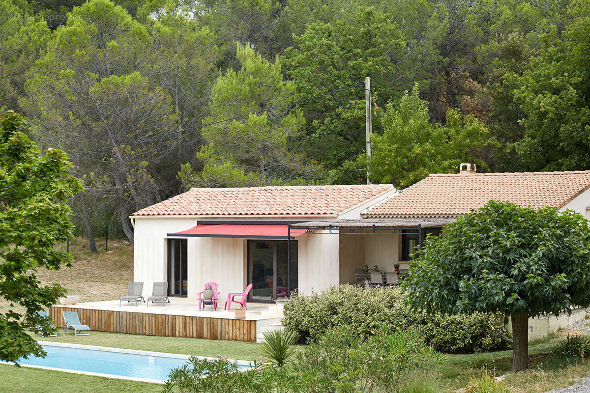 Maison à ROGNES