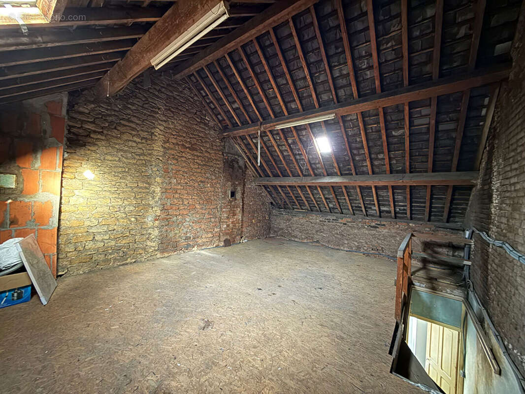 Maison à NOYERS-PONT-MAUGIS