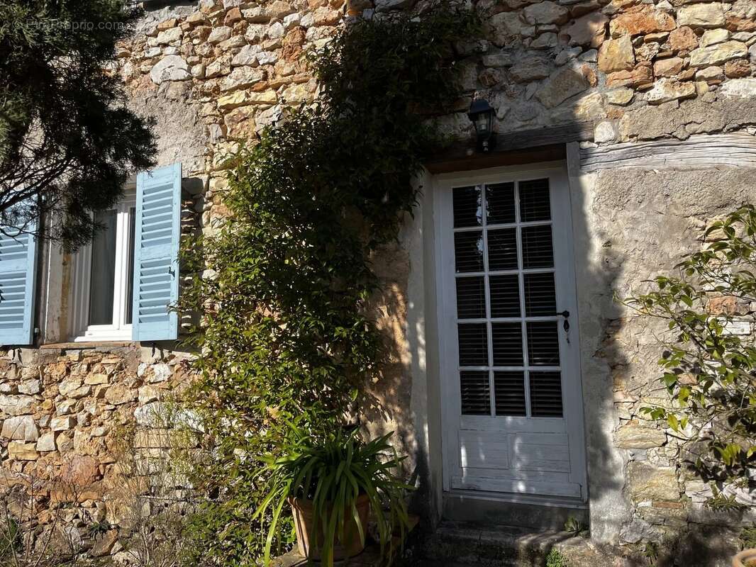 Maison à LORGUES
