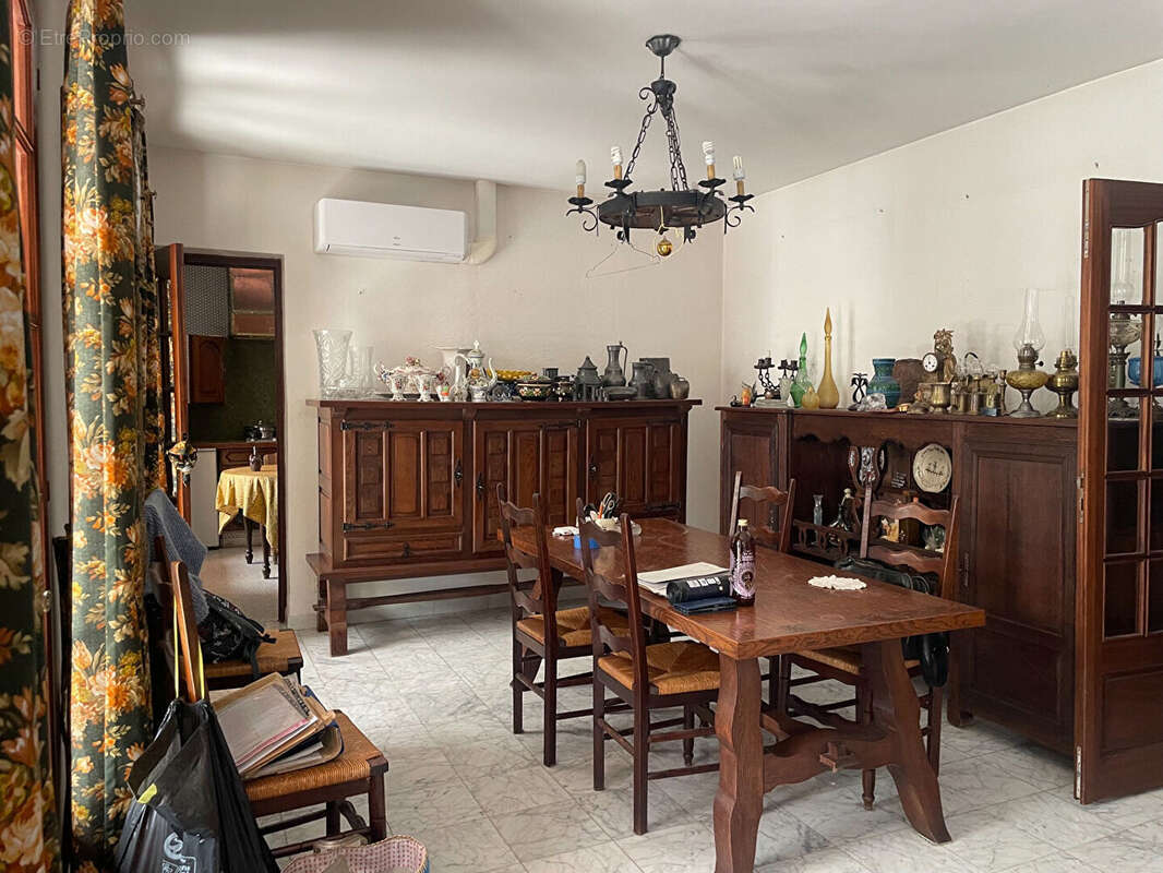 Maison familiale des années 70 avec fort potentiel Quartier recherché de Vinon-sur-Verdon - photo 6