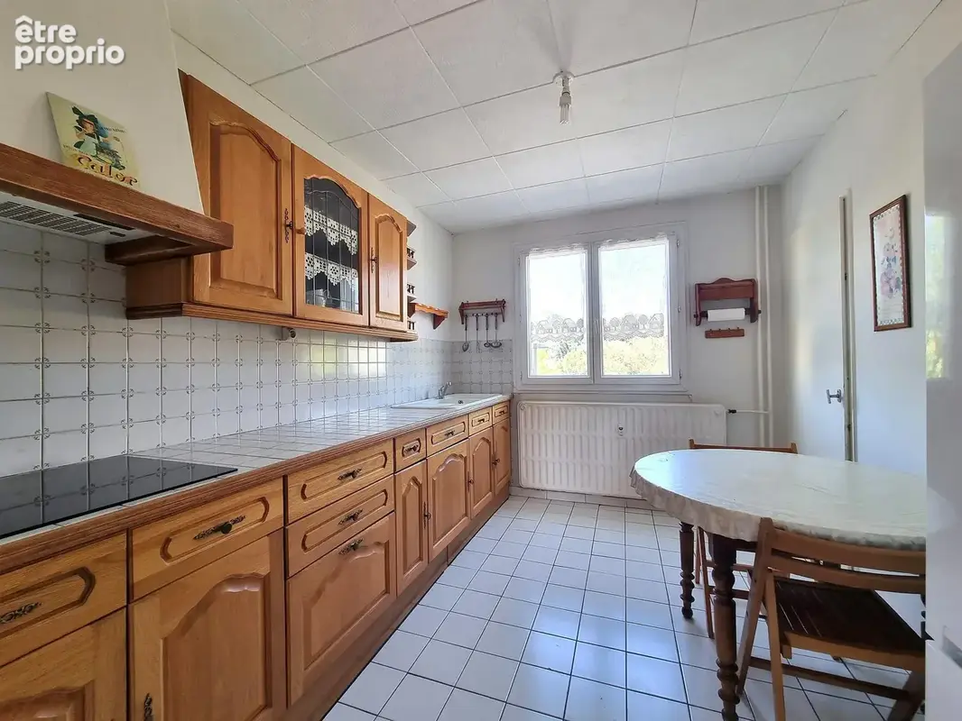 Appartement 79 m² à Saint-Priest  - photo 5