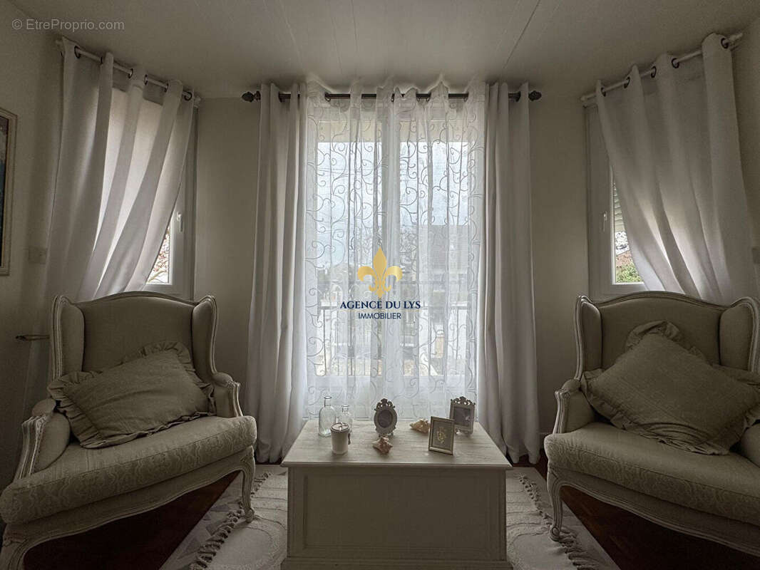 Maison à ORRY-LA-VILLE