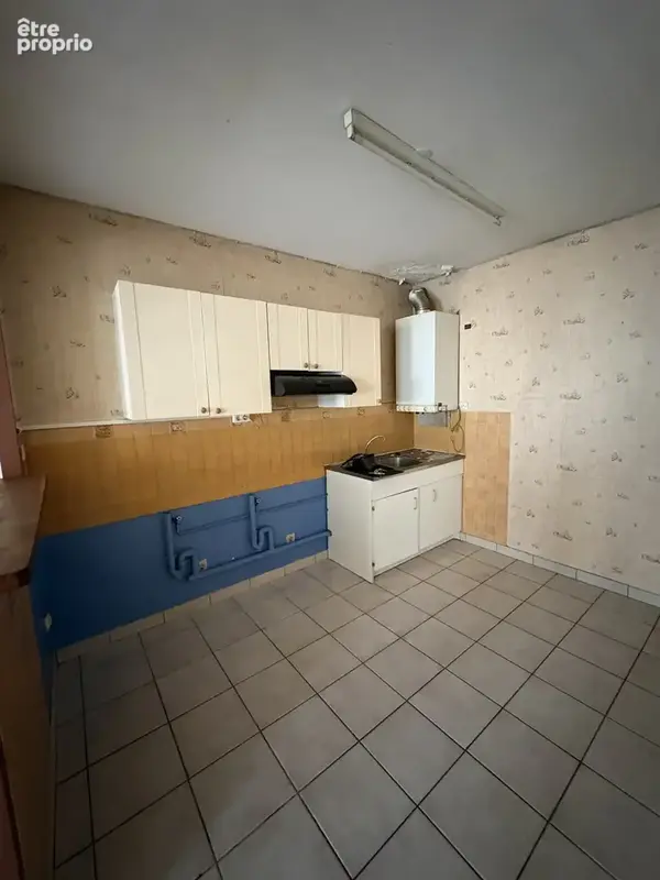 A VENDRE ! - VIERZON HYPERCENTRE   Appartement T2 de 61,90 m2 dans résidence sécurisée - photo 2