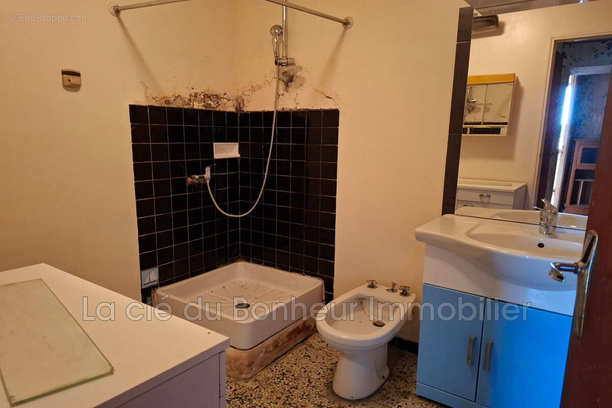 Maison à MONTAGNAC-MONTPEZAT