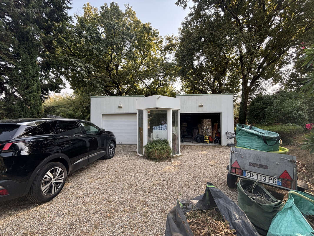 Maison à CARBON-BLANC