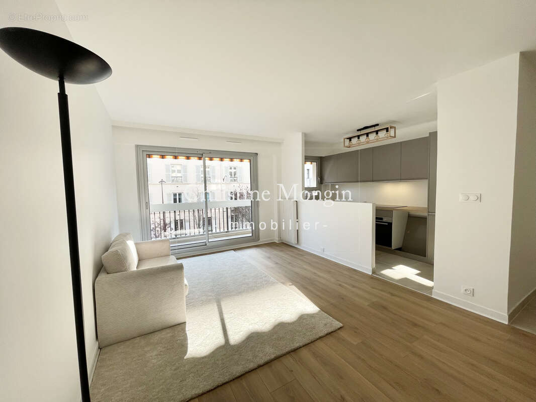 Appartement à NEUILLY-SUR-SEINE