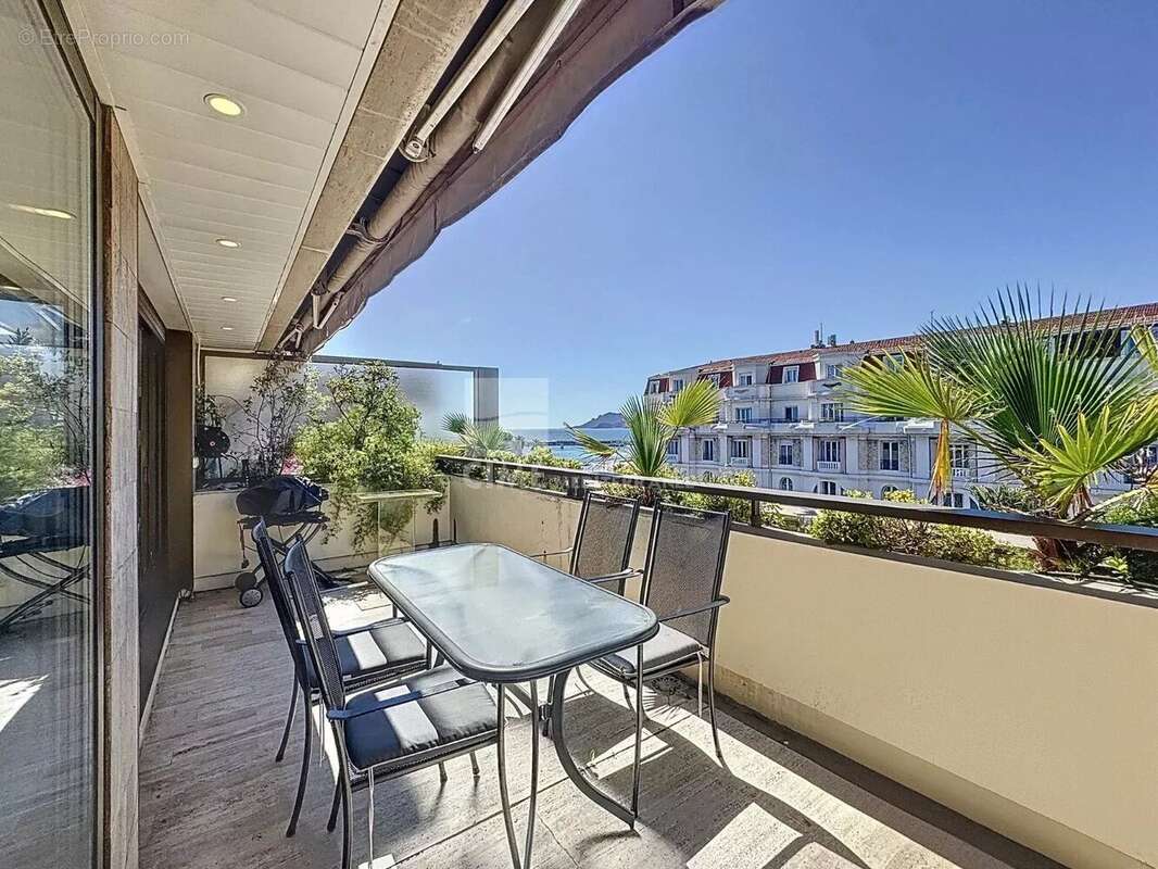 Appartement à CANNES