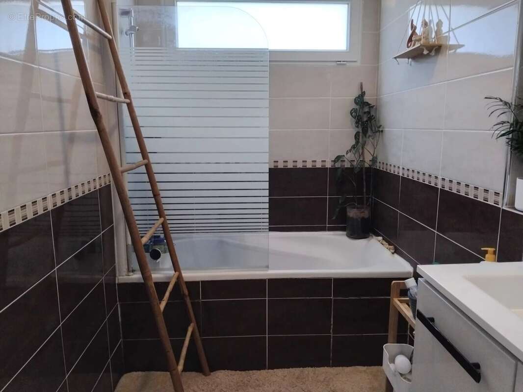 Appartement à MARSEILLE-12E