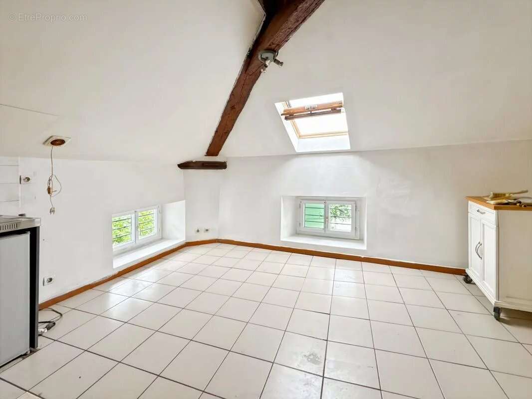 Appartement T1 – Opportunité  – Centre de Tarascon-sur-Ariège - photo 5