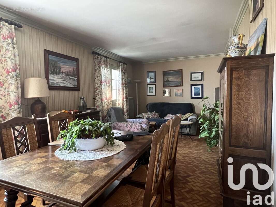 Photo 3 - Maison à VILLENEUVE-SUR-YONNE