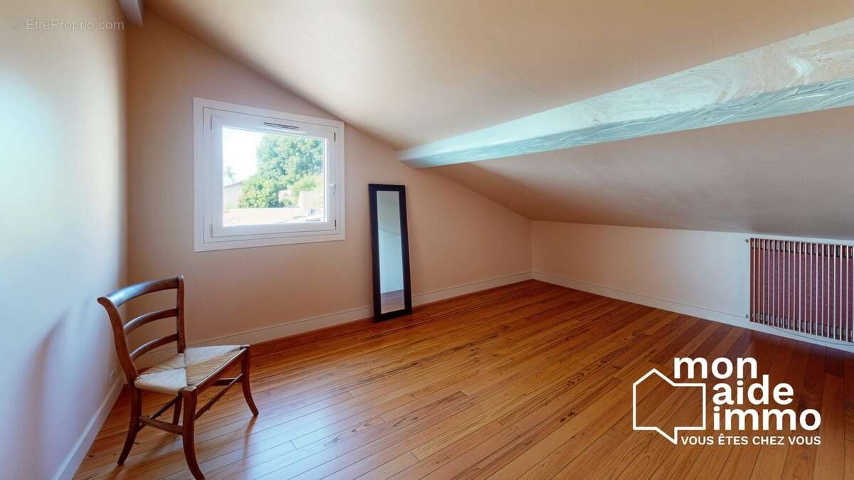 Maison à CASTILLON-LA-BATAILLE