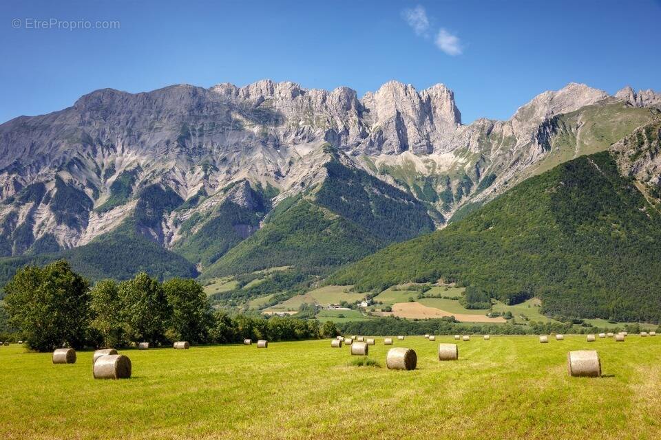 Terrain à CHAUFFAYER