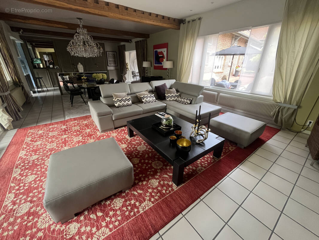 Proche ARRAS - Propriété de 392m2 habitables entièrement rénovée - photo 6