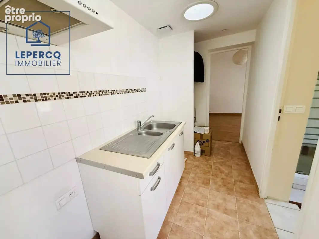 Appartement en rez-de-chaussée au centre-ville de la ferté-milon - photo 4