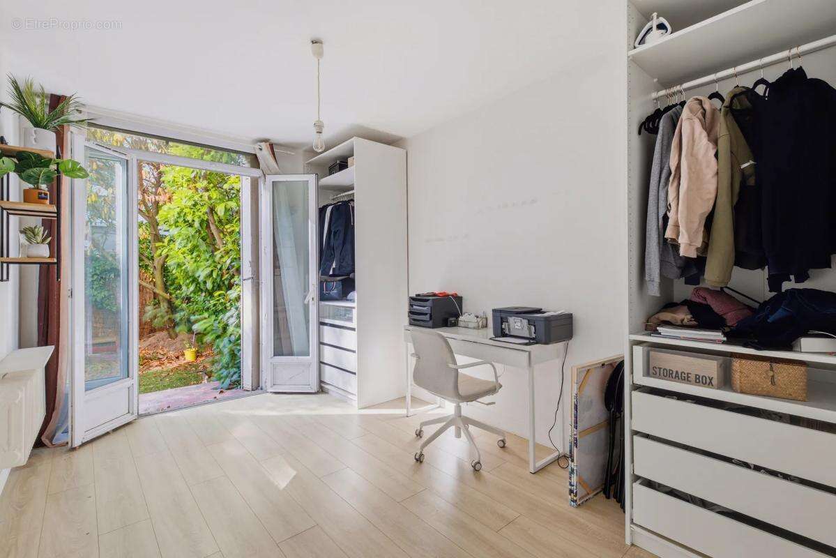 Appartement à SURESNES