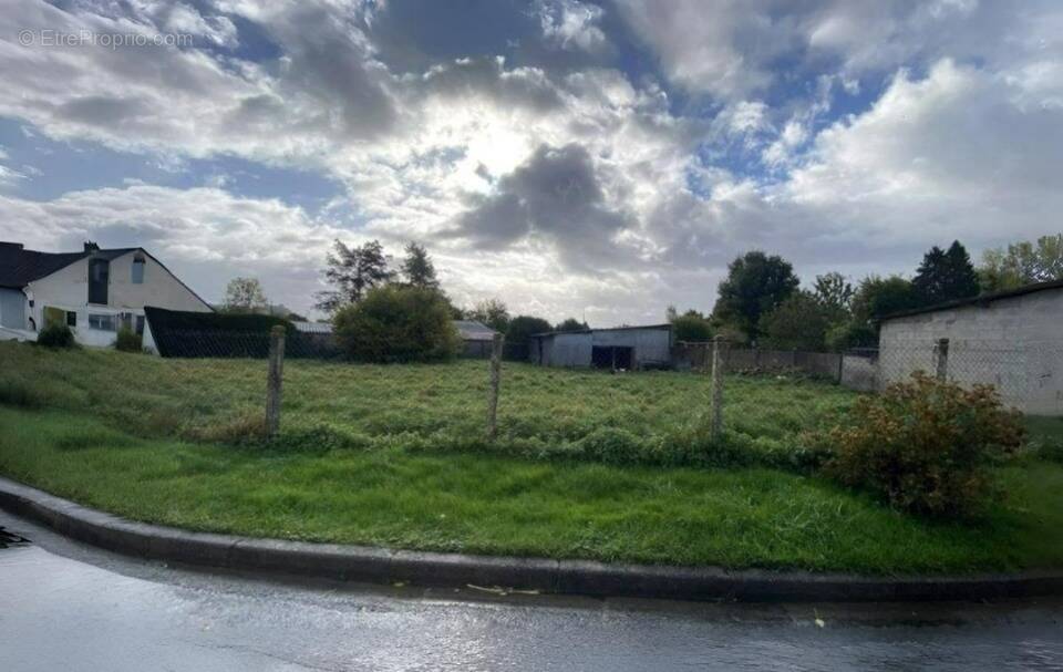 Terrain à SAINT-AUBIN-RIVIERE
