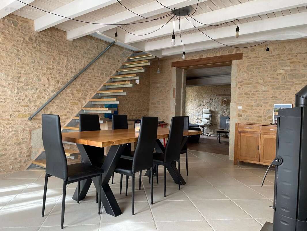 Maison à BRION-PRES-THOUET