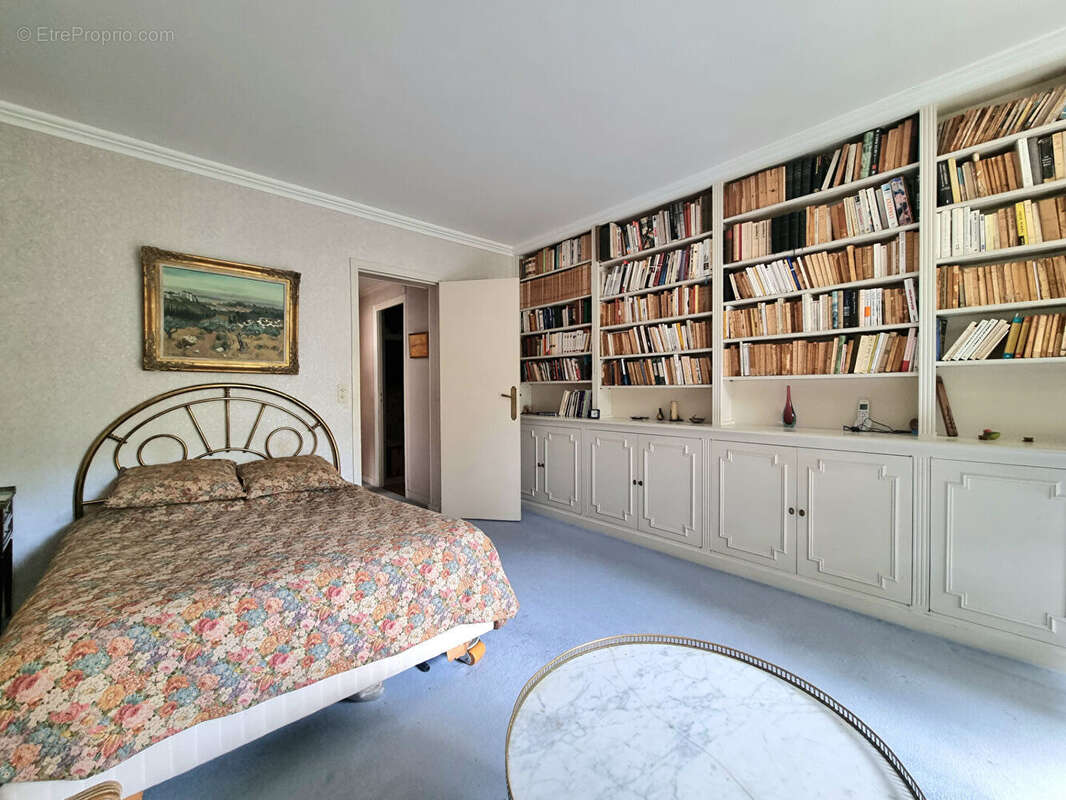Appartement à FONTENAY-SOUS-BOIS