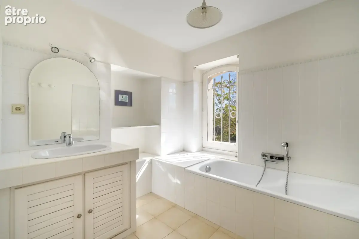 Ales -beau mas familial - terrain 4615m2 -  sh 258.85 m2 -charme, espace et convivialité - - photo 16