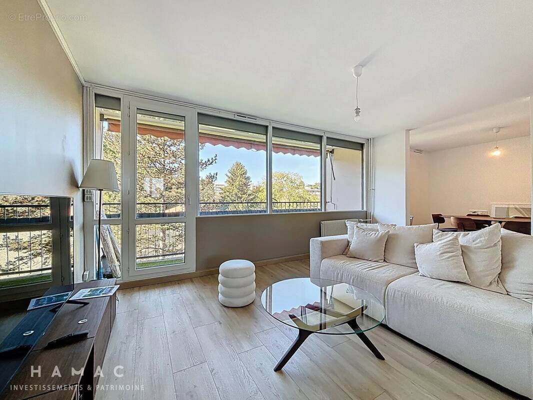 Appartement à OULLINS