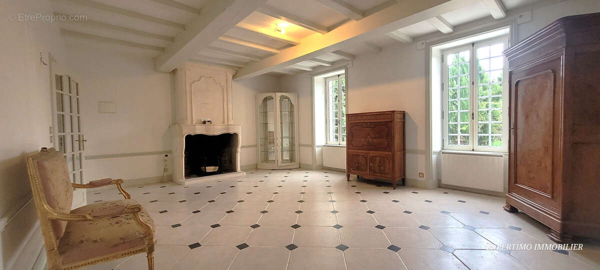 Propriete de 257 m2 en centre ville - photo 4