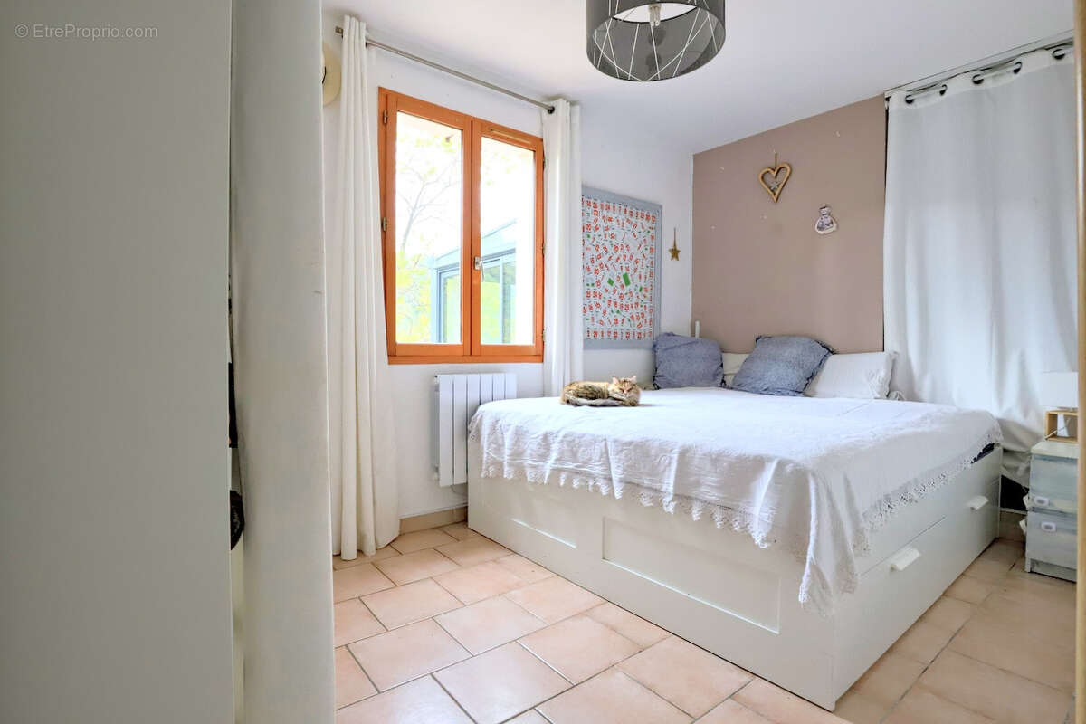 Maison à SOLLIES-TOUCAS