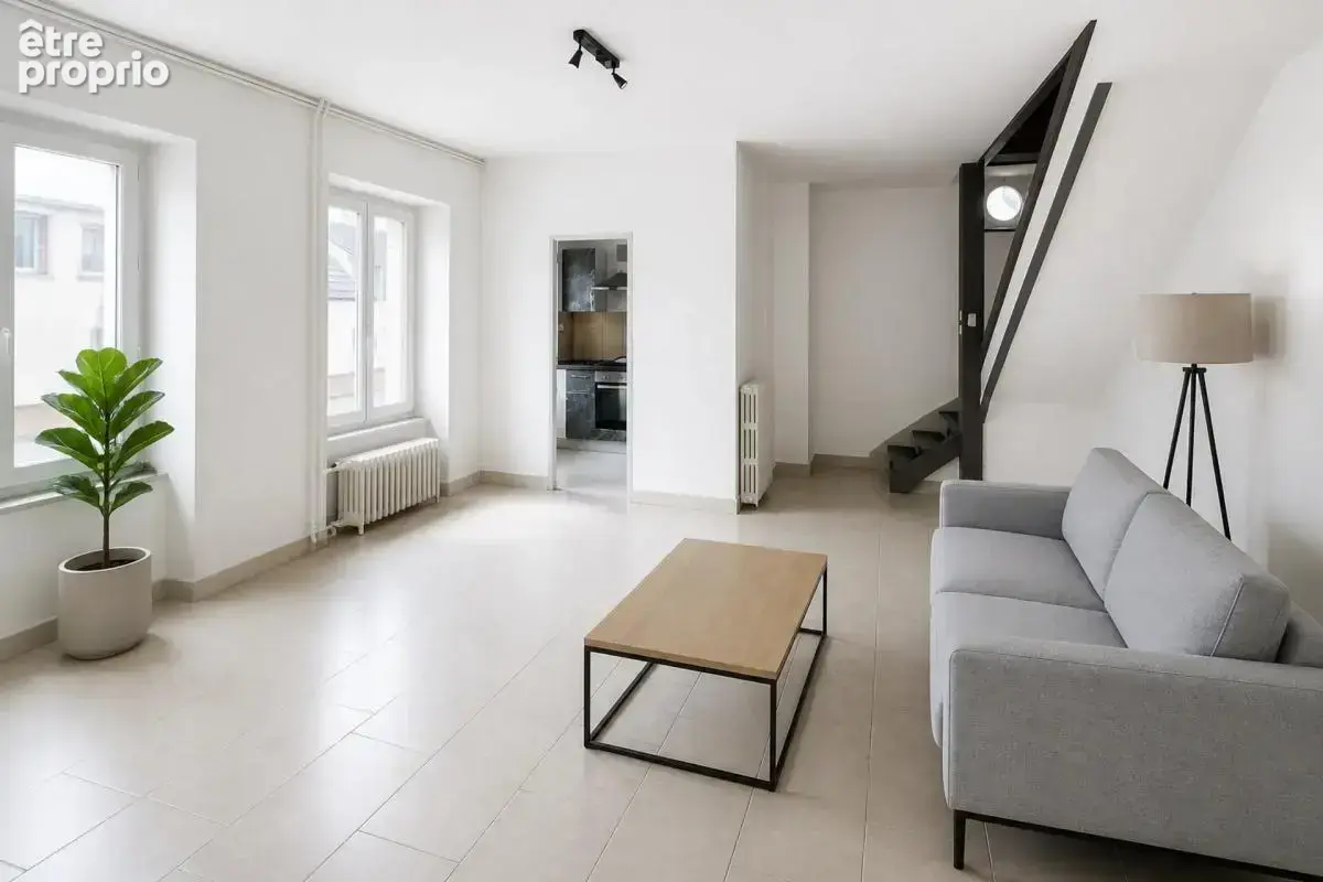 Maison de 8 pièces de 200 m² à Saint-Léger-des-Vignes - photo 2