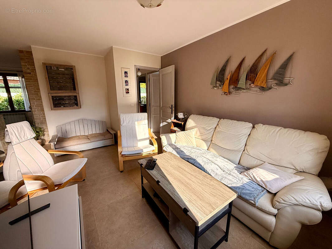 Maison à POURRIERES