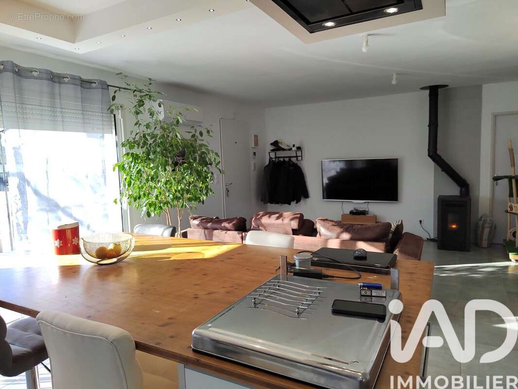 Photo 6 - Maison à VIOLES