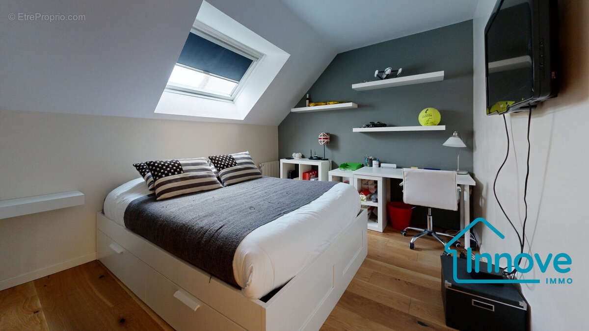 Chambre  - Maison à MONTESSON