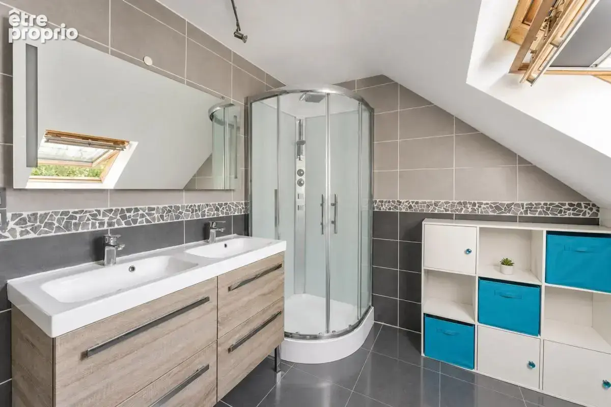 LUZARCHES – Une propriété rare au cœur de 2 646 m² de verdure - photo 16