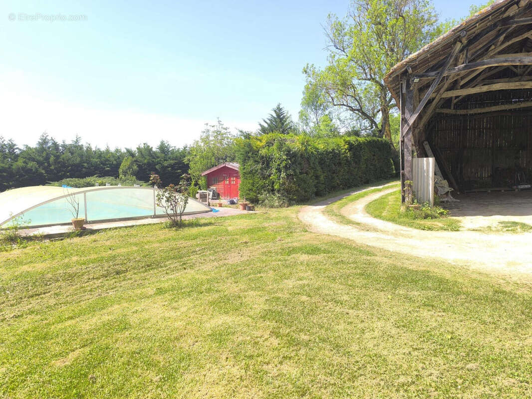 hangar piscine chalet - Maison à CONDOM