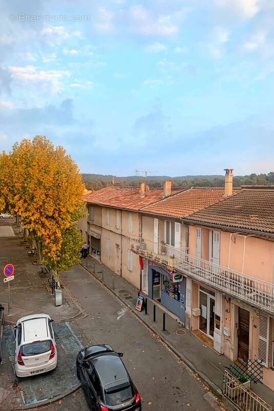 Appartement à GREASQUE