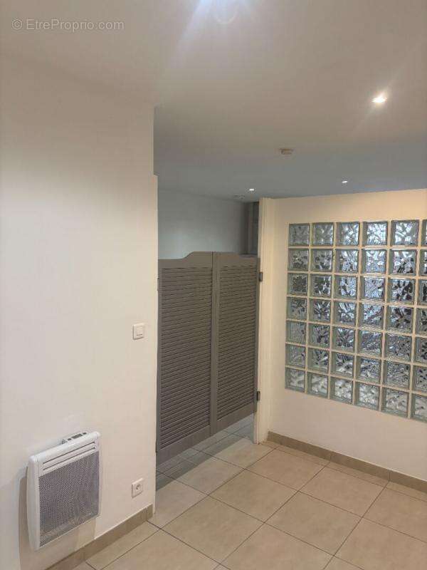 Appartement T1 refait à neuf - photo 11