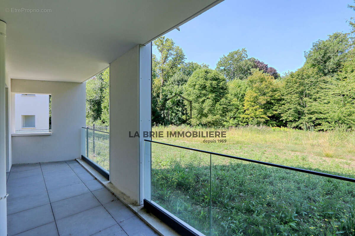 Appartement à DAMMARIE-LES-LYS