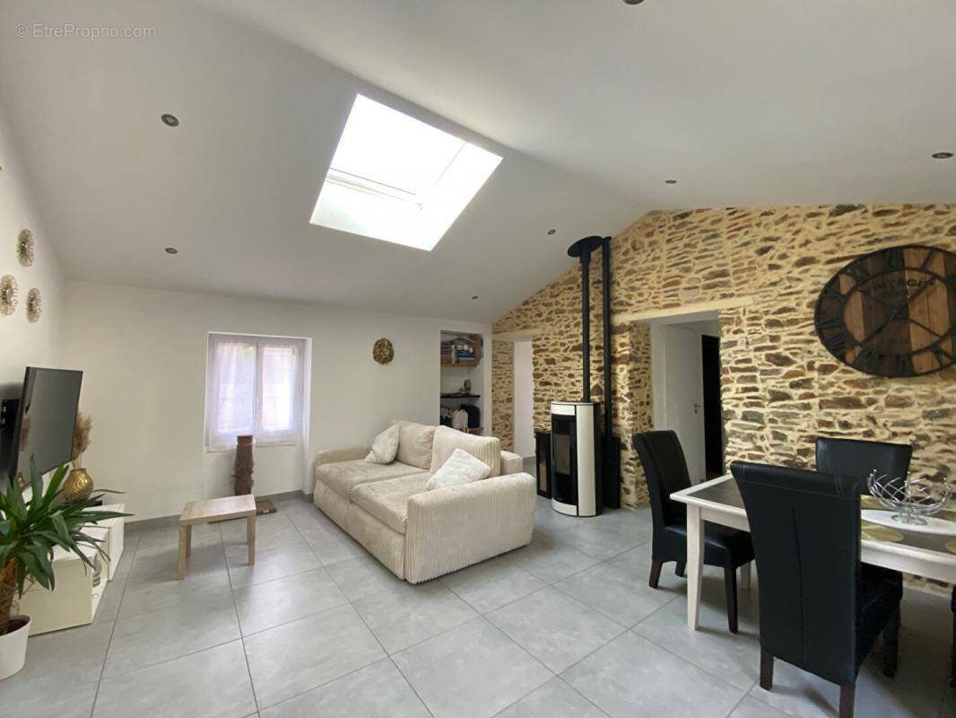 Maison à SAINTE-PAZANNE