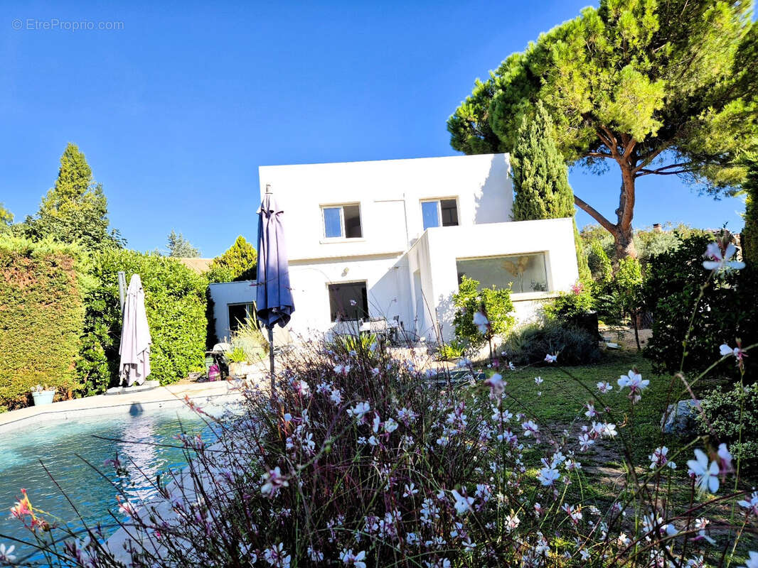 Maison à LEZIGNAN-LA-CEBE