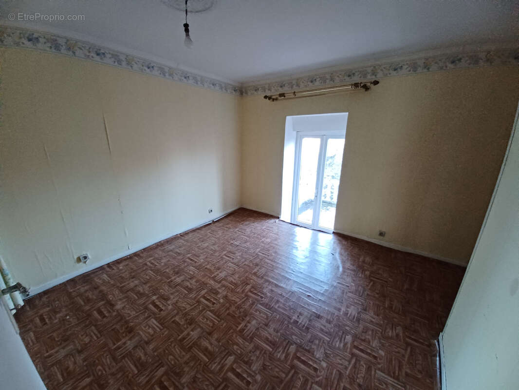 Maison à LA MARCHE