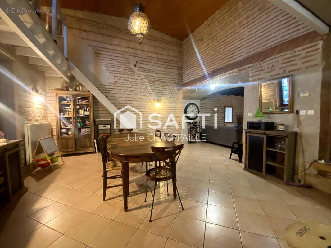 Maison 133 m² à Fauguerolles  - photo 5