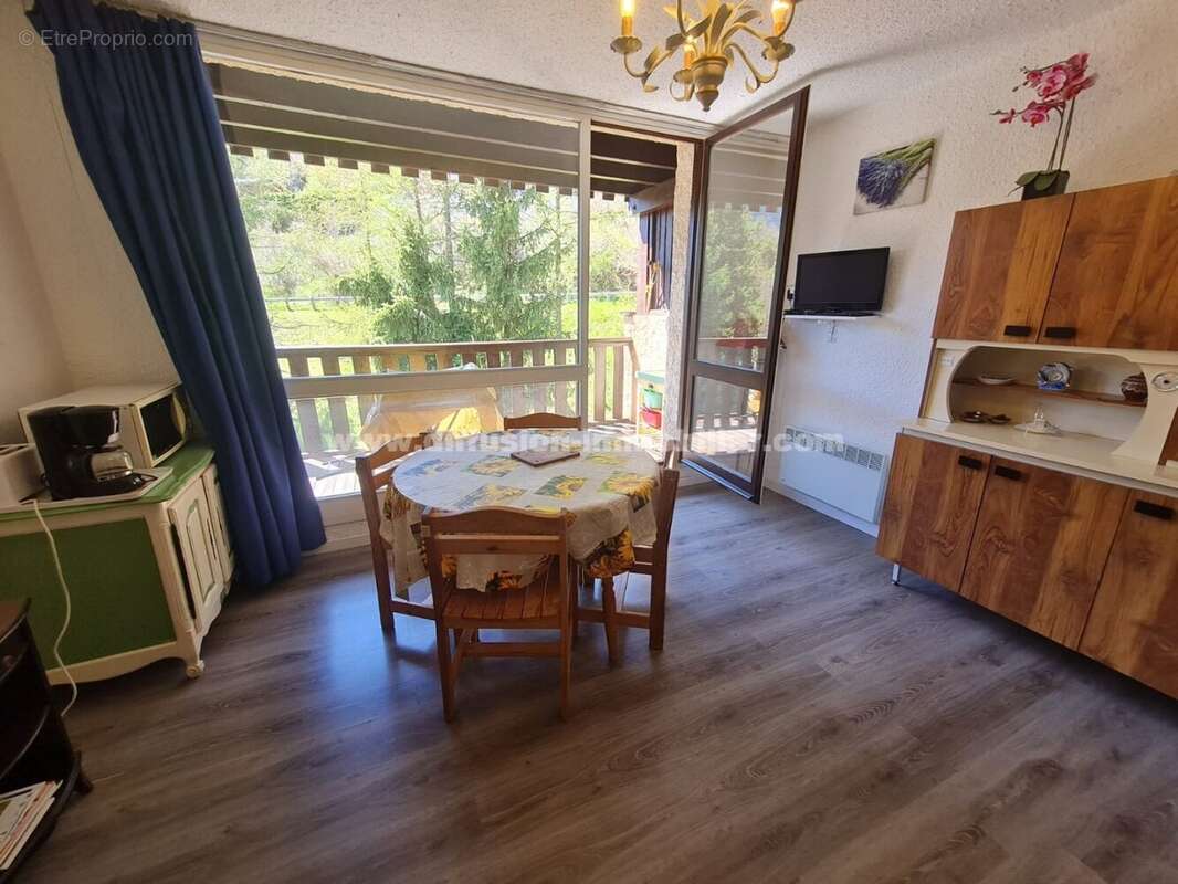 Appartement à SAINT-PONS