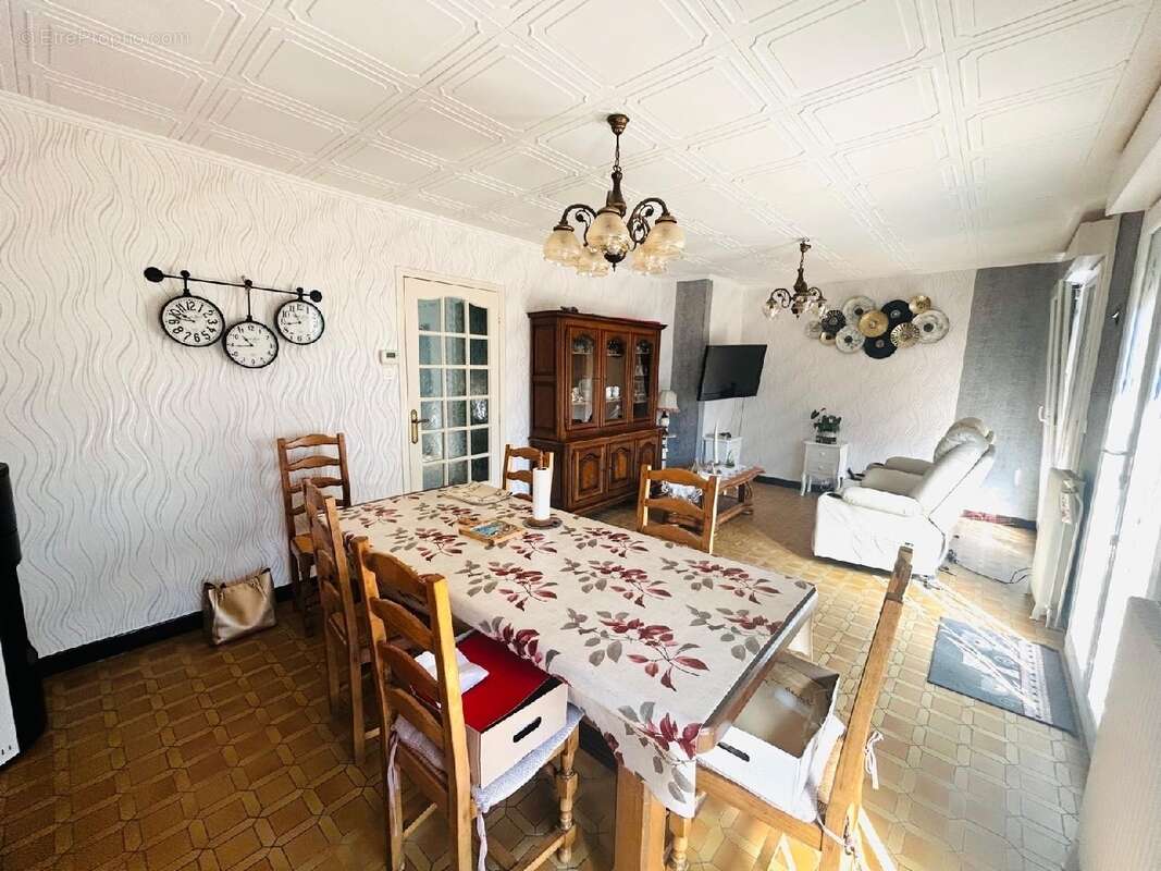 Maison 65 m² à Auchel  - photo 2