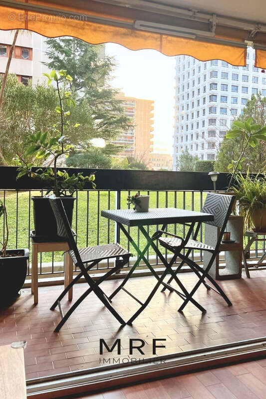 Appartement à MARSEILLE-6E