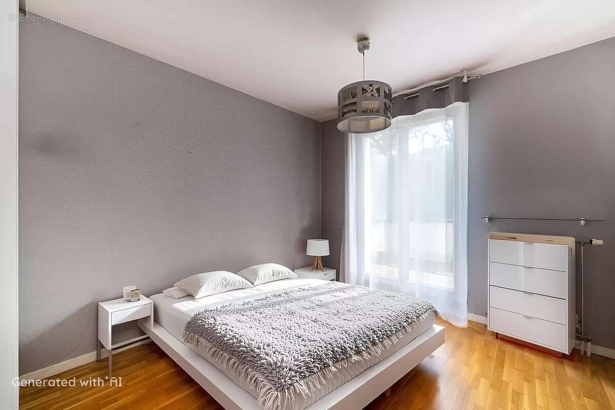 Appartement à COURBEVOIE