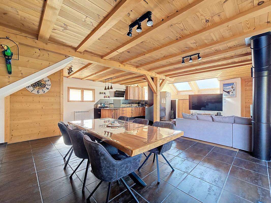 Appartement à AYSE