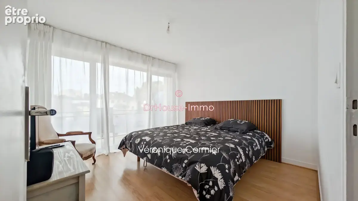 Appartement 72 m² à Caen  - photo 6