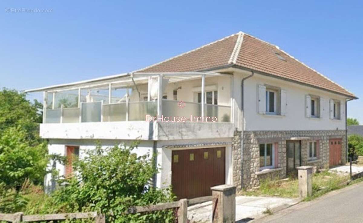 Maison à LUC-LA-PRIMAUBE