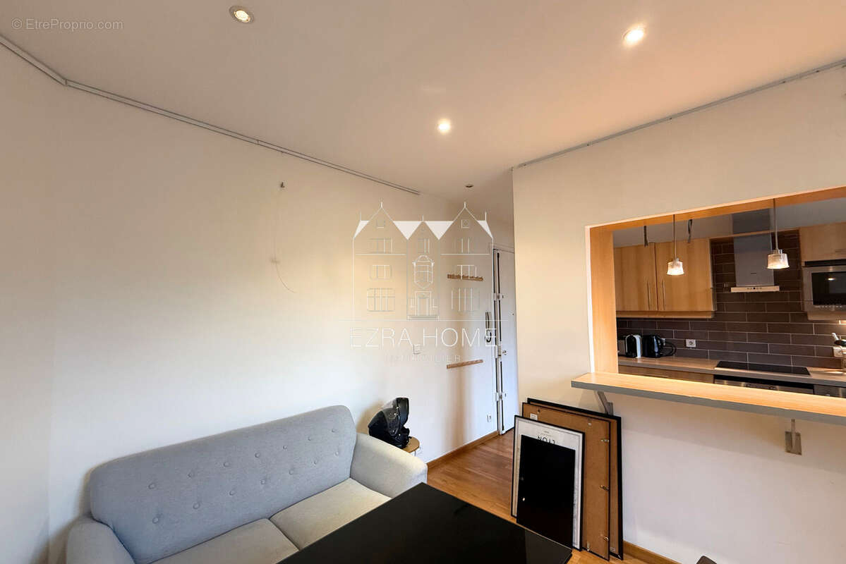 Appartement à PARIS-17E