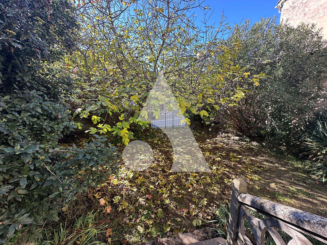 Maison à VILLELAURE