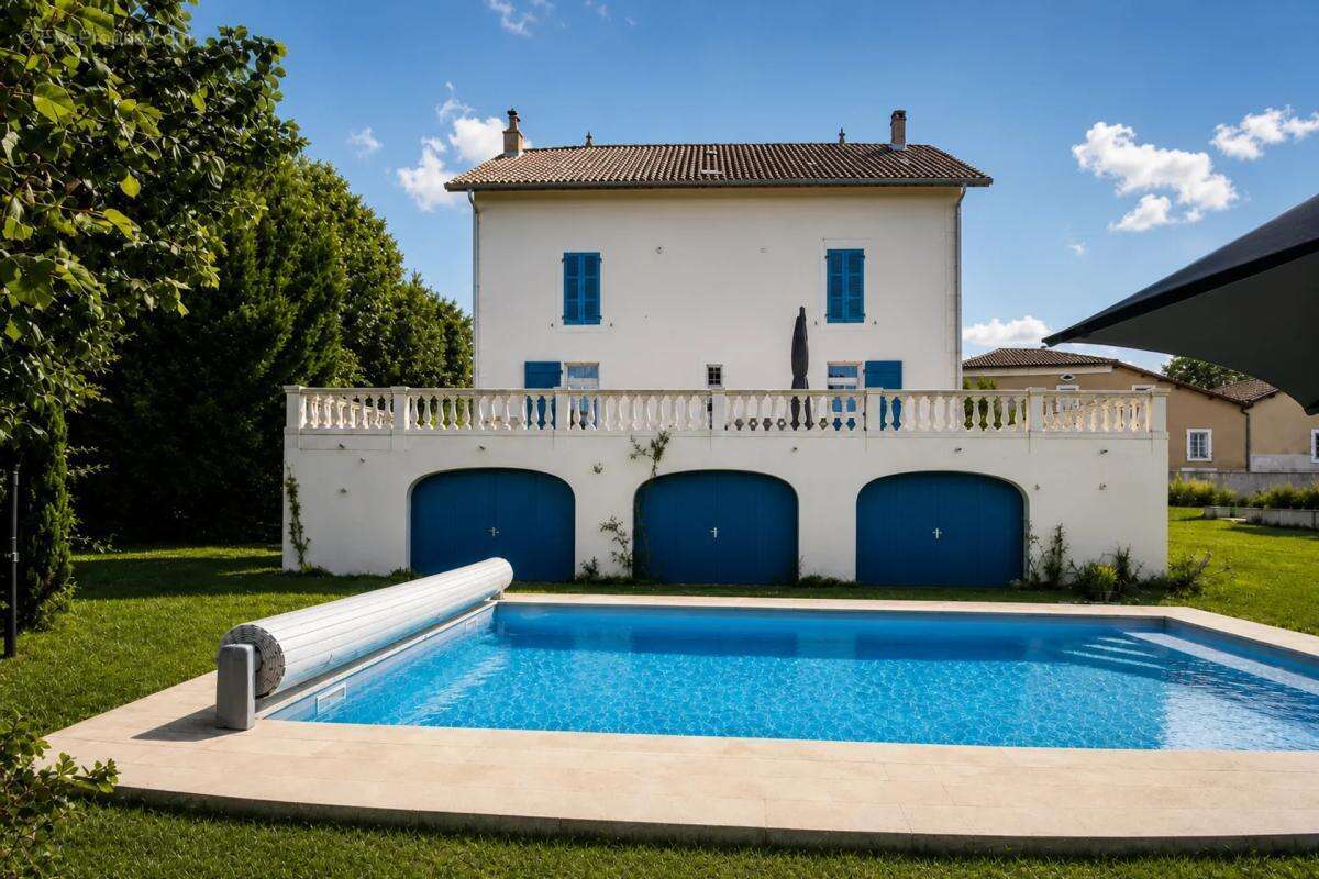 Maison de 12 pièces de 306 m² à Maylis - photo 14