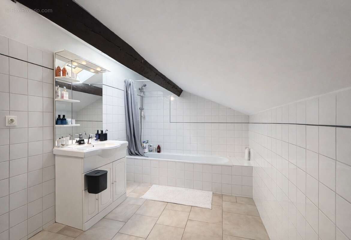 Appartement à CHATEAURENARD
